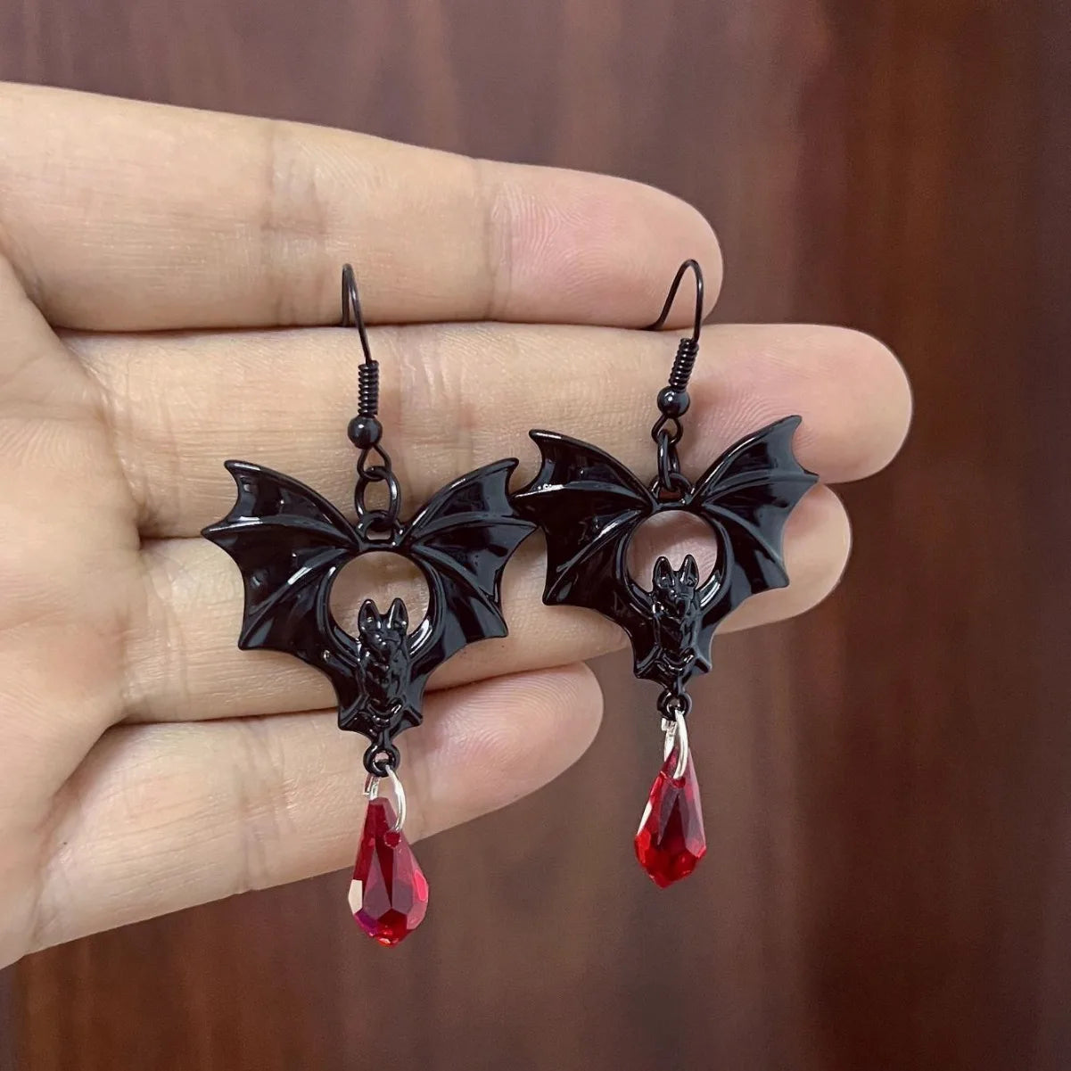 Dark Gothic Punk Style Drop Earrings for Women New Cross-Border Foreign Trade Halloween Black Bat with Red Crystal Trendy Style
