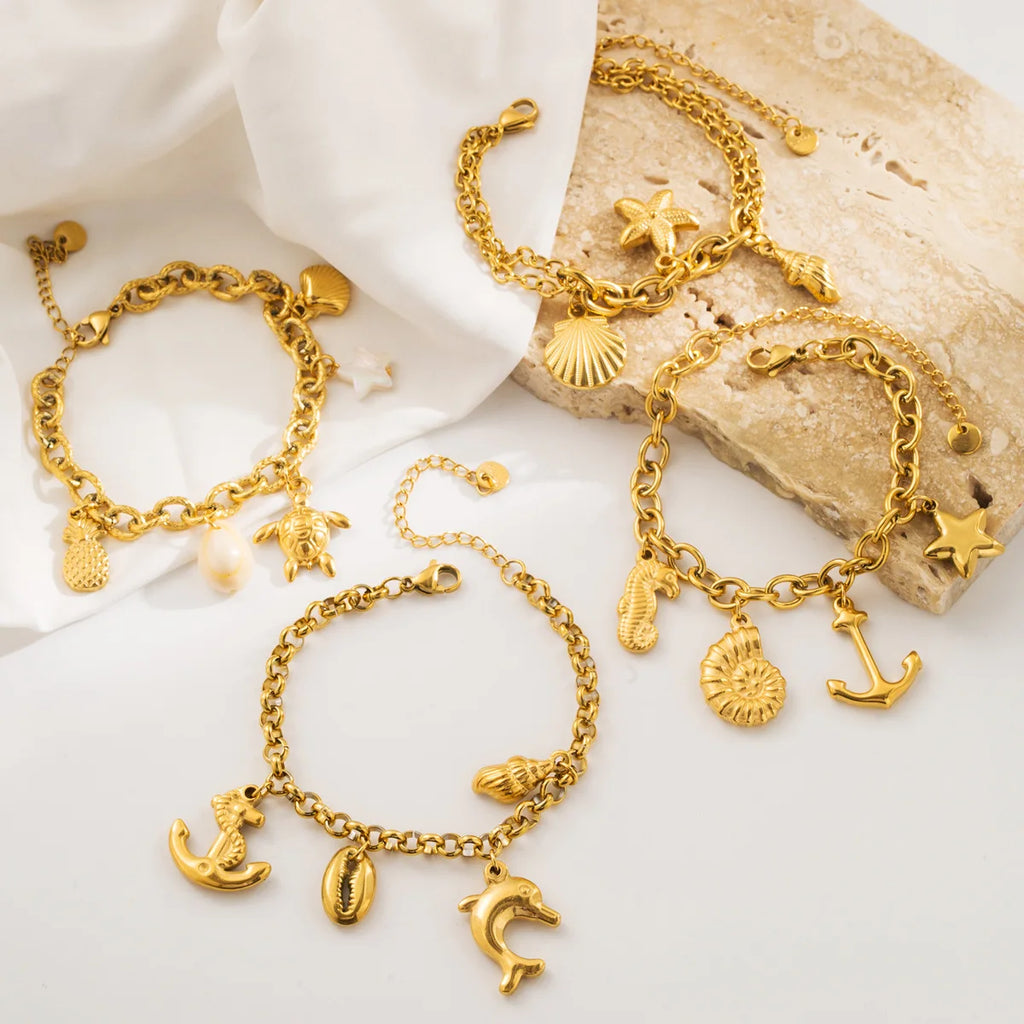 Luxury Summer Theme 18K Plated Stainless Steel Gold Chain Dolphins Turtles Stars Shells Crabs Charm Bracelets Jewelry for Women