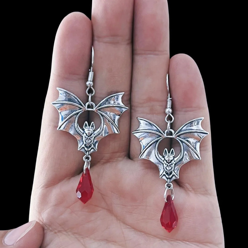 Dark Gothic Punk Style Drop Earrings for Women New Cross-Border Foreign Trade Halloween Black Bat with Red Crystal Trendy Style