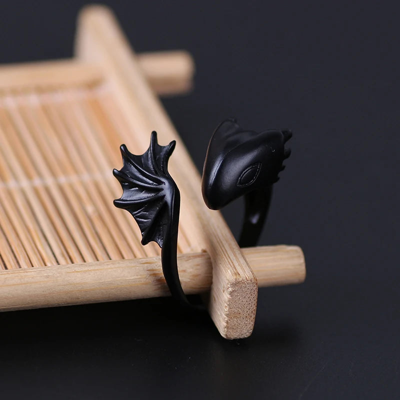 Punk Alien Ring Alloy Men's and Women's Jewelry Halloween Party Birthday Gift Fashion Decoration Finger Accessories 2024 trend