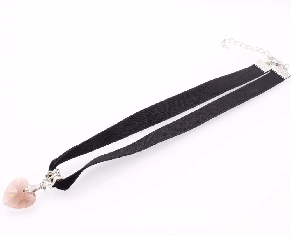 New Fashion Women Velvet Choker Heart Crystal Pendant Necklaces For Women Jewelry Female Black Ribbon Necklace Party Gift Collar