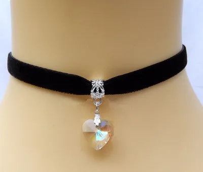 New Fashion Women Velvet Choker Heart Crystal Pendant Necklaces For Women Jewelry Female Black Ribbon Necklace Party Gift Collar
