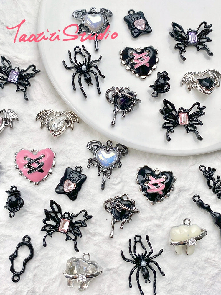 Sweet Cool Black Pink Sexy Liquid Alloy Pendant DIY Handmade Beaded Material Bracelet Necklace Ornament Bead Accessories