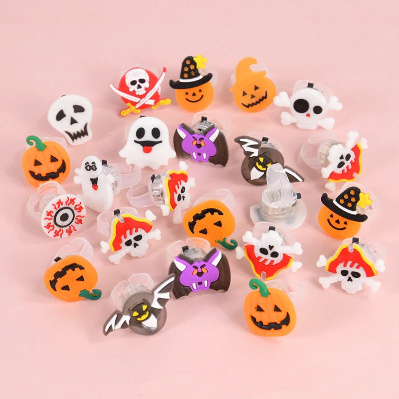 10pcs Halloween Party Glow Ring Kids Gifts Toys Pumpkin Bat Ghost Skull Creative LED Luminous Finger Rings Decor Party Supplies