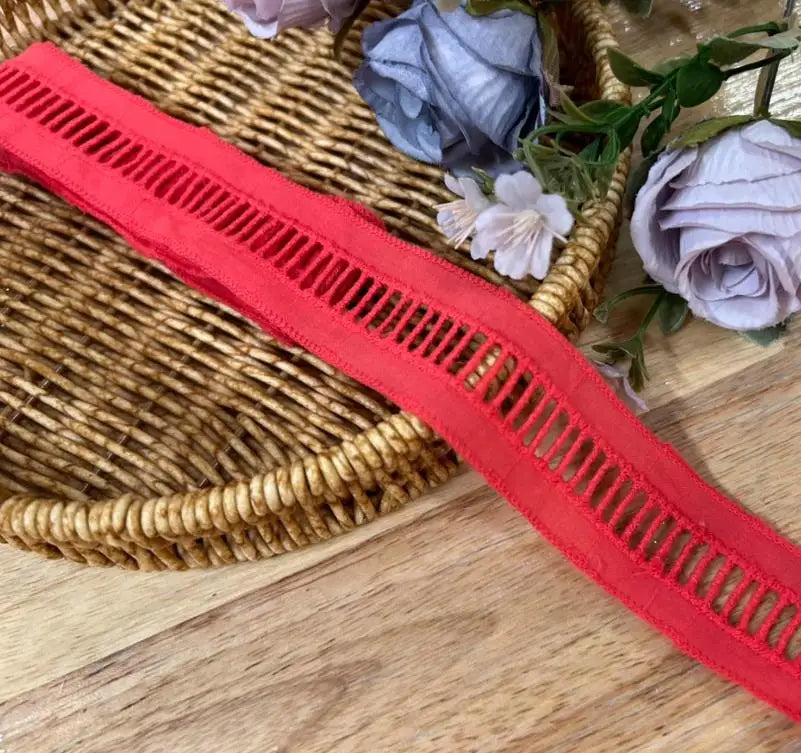 Novelty 3 Meters Clothes Laciness Accessories High Quality Pink Blue Red Cotton Cloth Embroidery Lace Trim 3.3cm Width