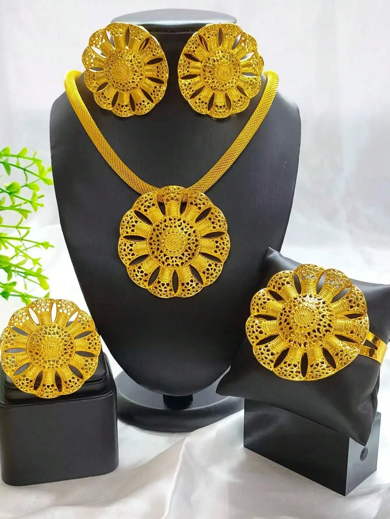 Nigerian Jewelery Set Wedding Jewelry For Women Dubai 24K Gold Color Jewlery African Designer Earrings Bridal Necklace
