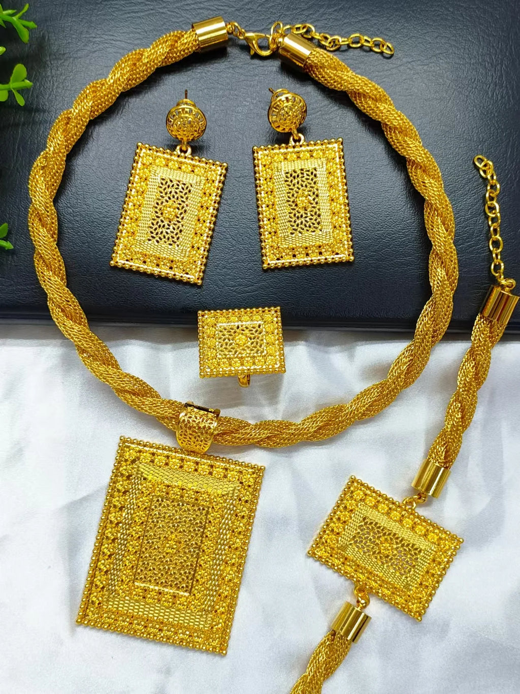 Nigerian Jewelery Set Wedding Jewelry For Women Dubai 24K Gold Color Jewlery African Designer Earrings Bridal Necklace