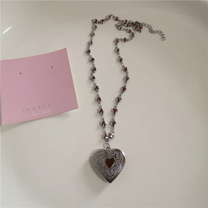 Gothic Black Peach Heart Star Pendant Necklace For Women Men Sliver Color Love Short Choker Punk Y2K Charms Jewelry Accessories