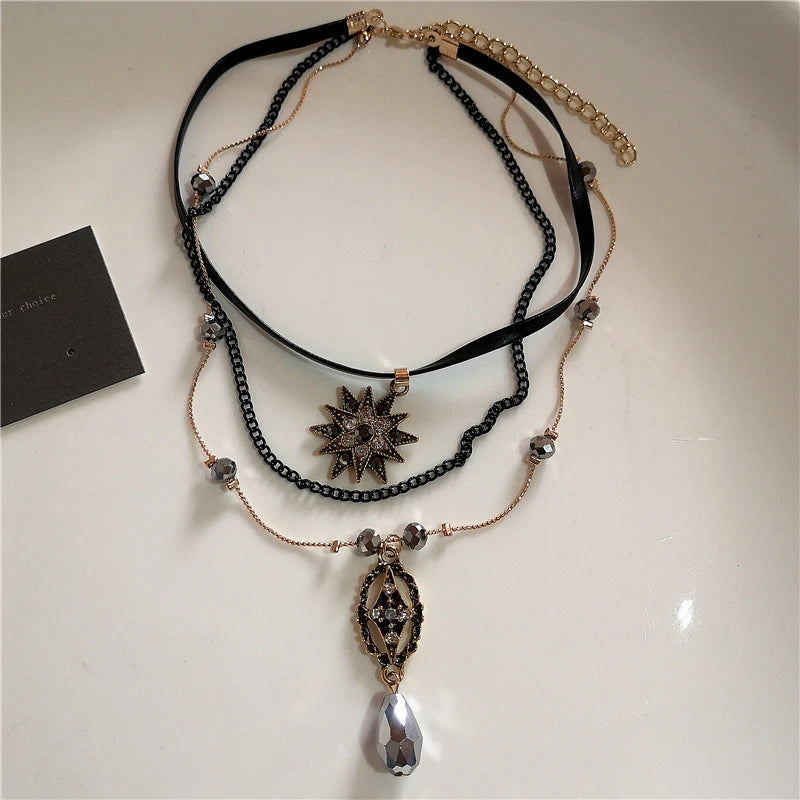 Vintage Leather Brown Stone Sun Pendant Beaded Choker Clavicle Chain Necklace For Women Unique Y2K Personalized Grunge Jewelry