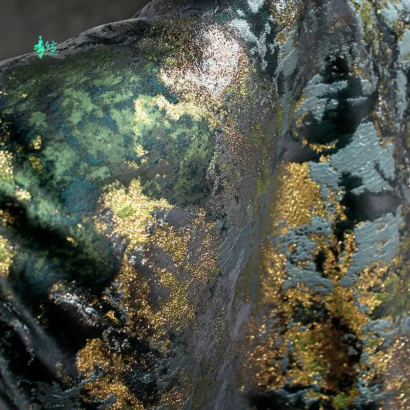 Light Retro New Chinese Double-sided Texture Blue Ink Gilded Jacquard Fabric Creative Top Gift Clothing Designer Fabric