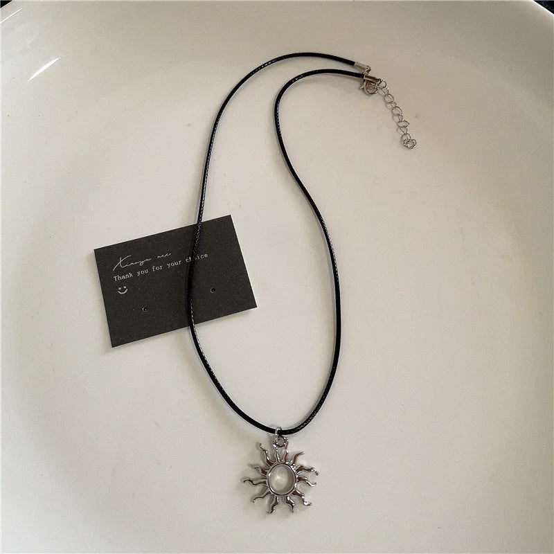 Punk Gothic Red Glass Cross Heart Pendant Pearl Necklace For Women Men Hip Hop Y2K 90s Short Choker Charms Jewelry Accessories