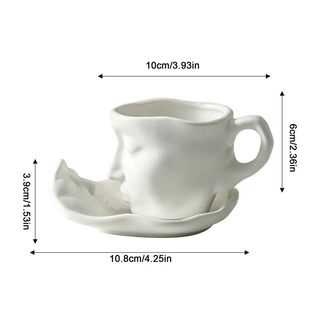 Creative Face Shape Porcelain Cup and Saucer Ceramics Tea Cup Artistic Kiss Ceramic Coffee Cups Office Cup Wedding Gifts