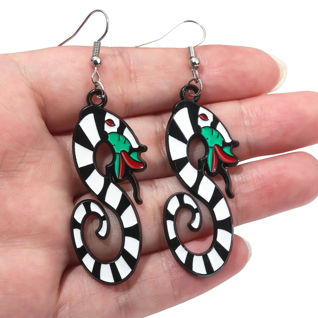 Gothic Style Halloween Betelgeuse Snake Earring for Women Beetle Juice Lydia Sandworm Creepy Jewelry Cosplay Props Accessories