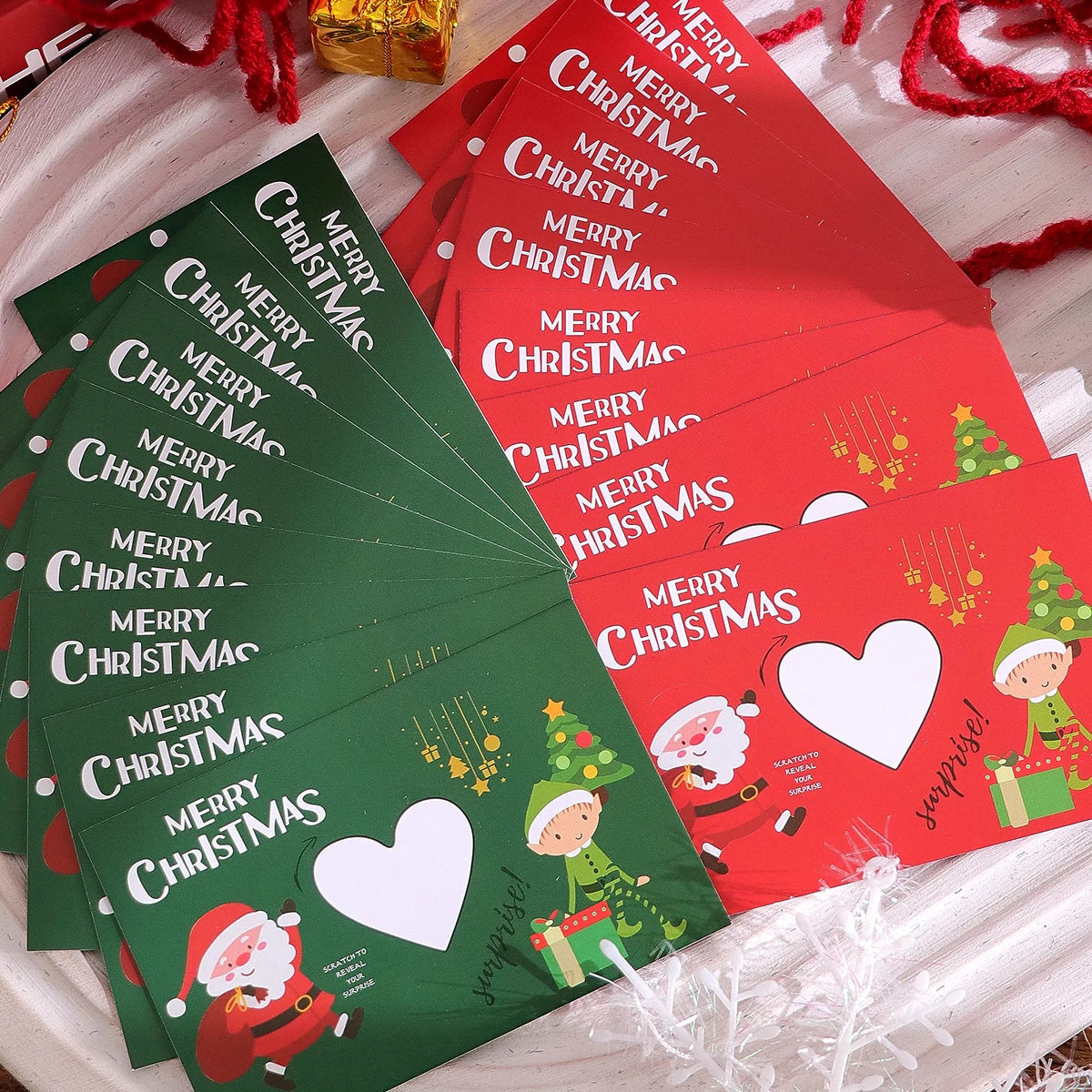 10Pcs/20Pcs Creative Merry Christmas Themed Lucky Scratch-Off Cards, Cute Cartoon Santa Claus Design Surprise Greeting Cards