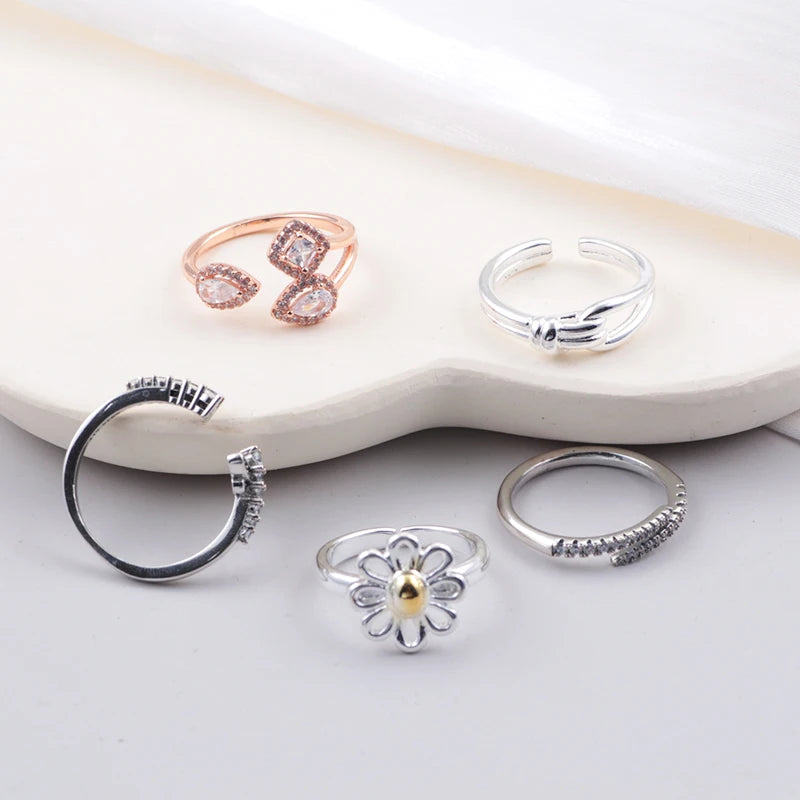 Bestselling 925 Sterling Silver Flower Shaped Hollow Design With Sparkling Zircon Star Ring Suitable For Women's Jewelry