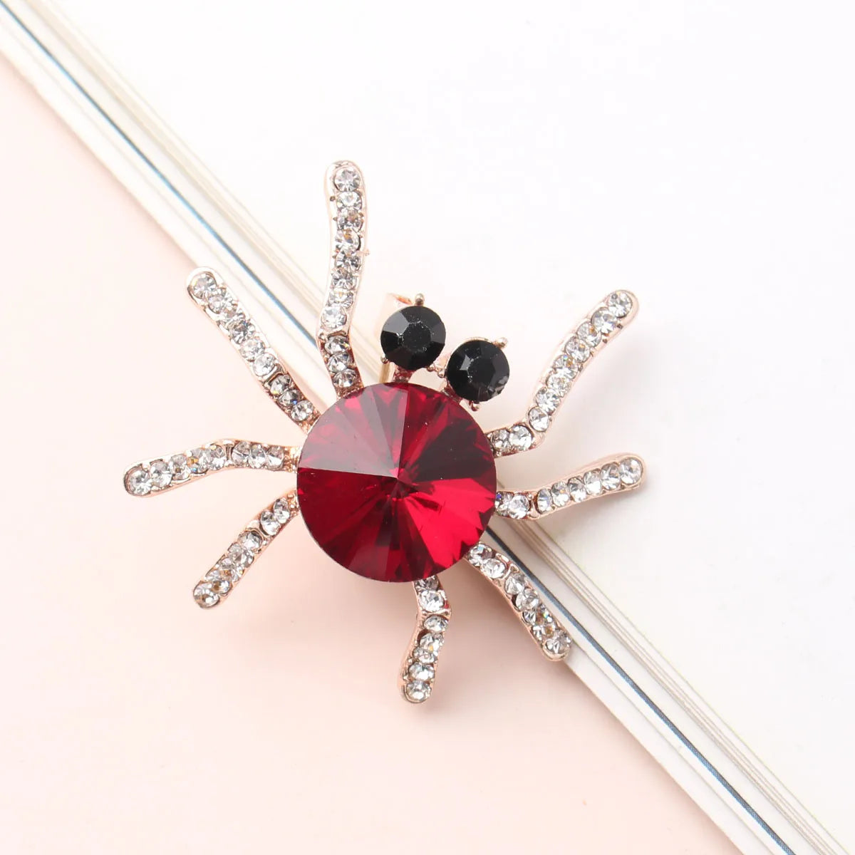 Brooches For Women Classic Spider Insect Pins For Man Neckline Front Of Clothes Halloween Gift Jewelry Charms
