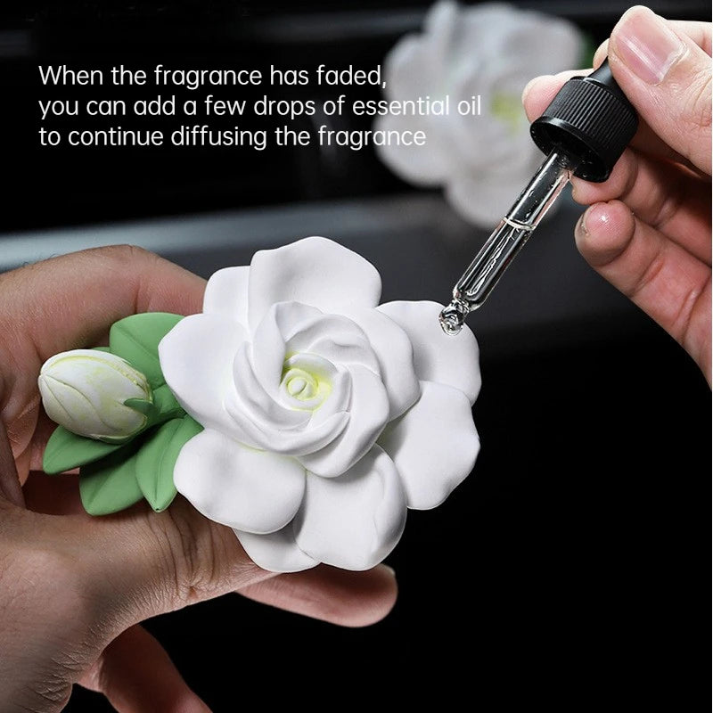 Elegant  gardenia car fragrance, car pendant 3D decoration, with its own aroma, lasting fragrance, souvenir, for friends, lovers