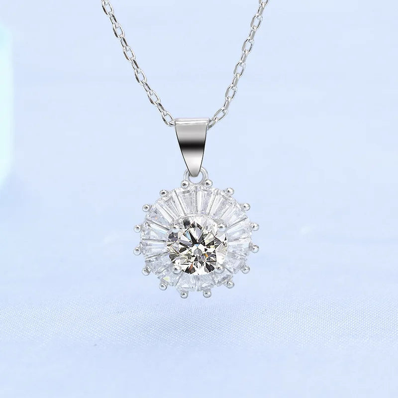 925 Sterling Silver Necklace For Women Round Pendent Sparkling Pave CZ Necklace Fashion Anniversary Birthday Jewelry Gifts N325
