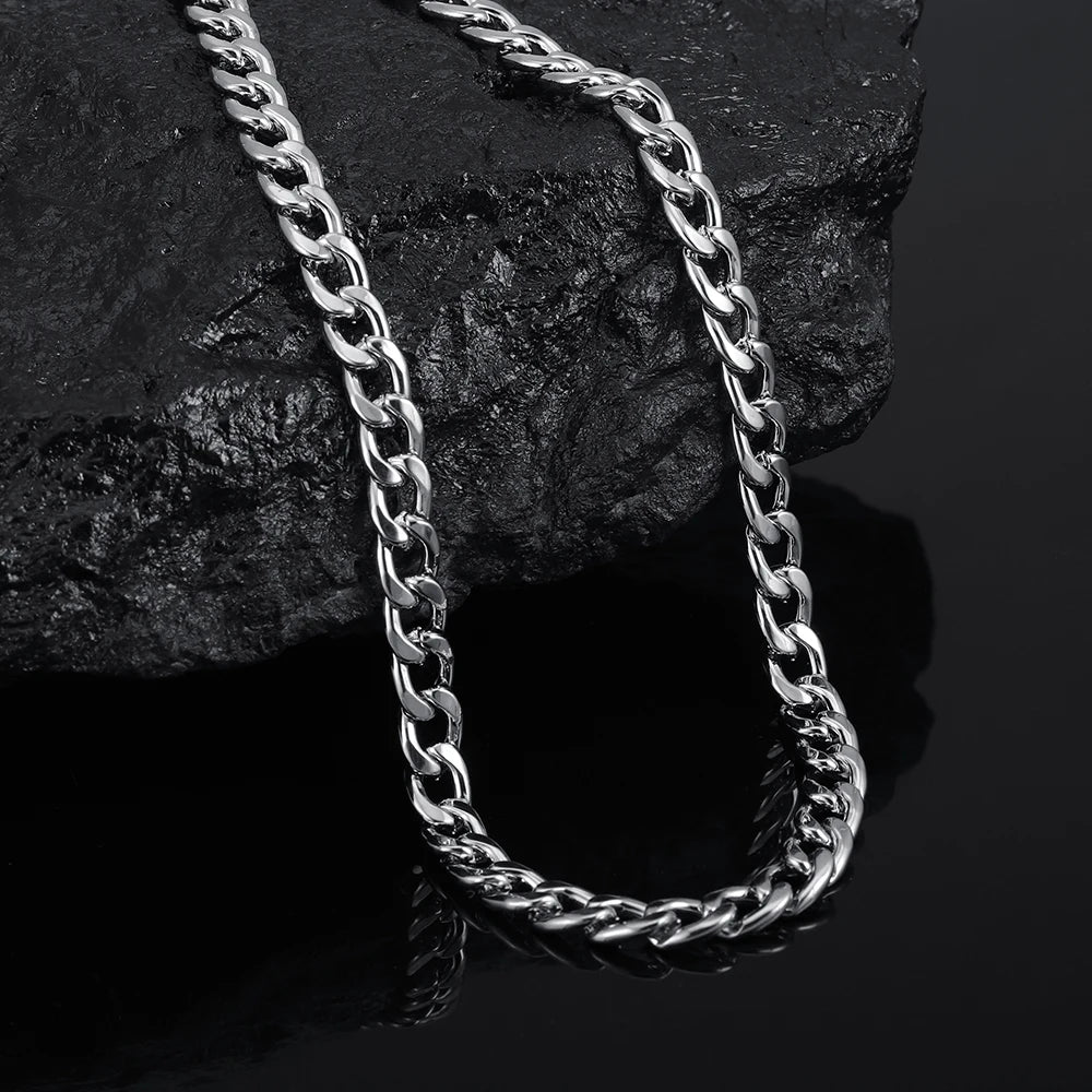 High Quality Classic Cuban Link Chain Smooth Necklace Fashion Jewelry Gift Party Men and Women Suitable For All Occasions