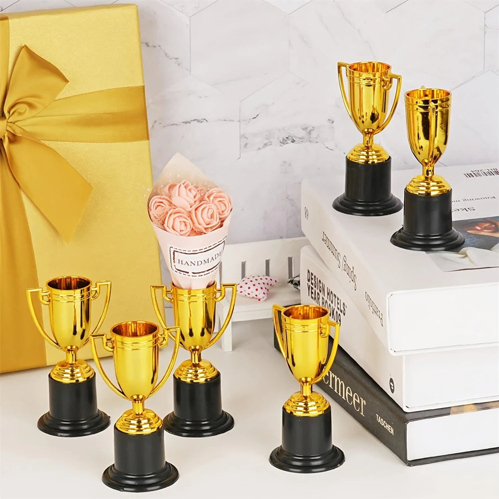 6/12Pcs Plastic Gold Trophy Prizes Kids Birthday Party Favors Kindergarten Celebration Party Rewards Pinata Easter Party Fillers