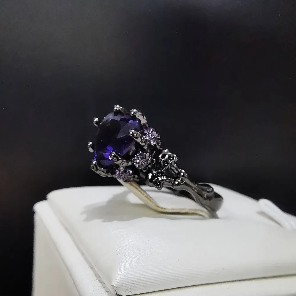 Gothic Skull & Heart-Shaped Zirconia Promise Ring - Perfect Halloween Gift for Her, Hip Hop Style Copper Band