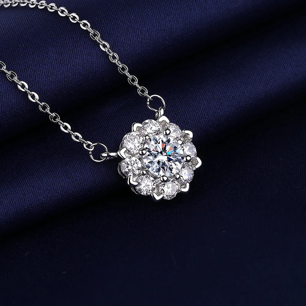 925 Sterling Silver Necklace For Women Round Pendent Sparkling Pave CZ Necklace Fashion Anniversary Birthday Jewelry Gifts N325