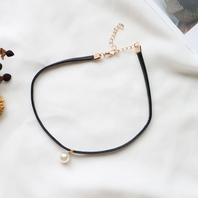 Black Choker Necklace For Women Elegant Lace Velvet Stretch Chain Gothic Flower Short Clavicle Neck Cord Aesthetic Jewelry Gift