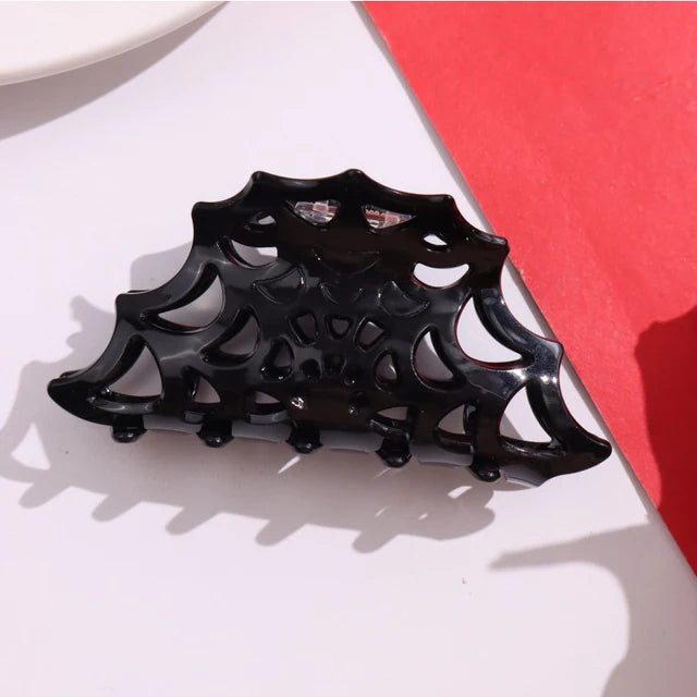 HANGZHI Dark Dragonfly Bat Spider Web Hair Clips Horror Exaggerates Halloween Hair Accessories for Women Kid New Funny Hairpin