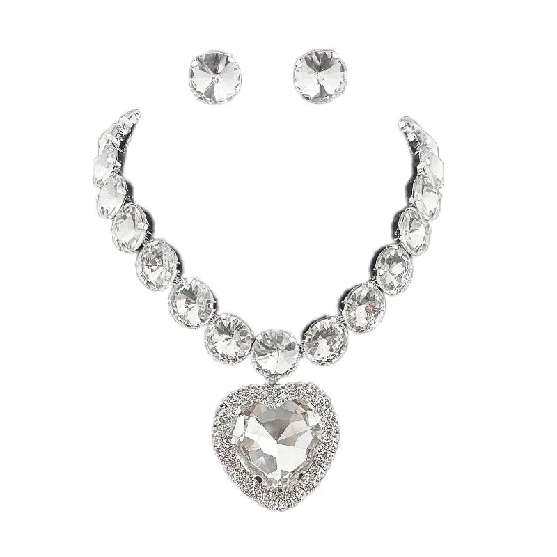 Necklace, earring, jewelry set, women's exaggerated heart-shaped collarbone chain, fashionable and simple jewelry, holiday gift