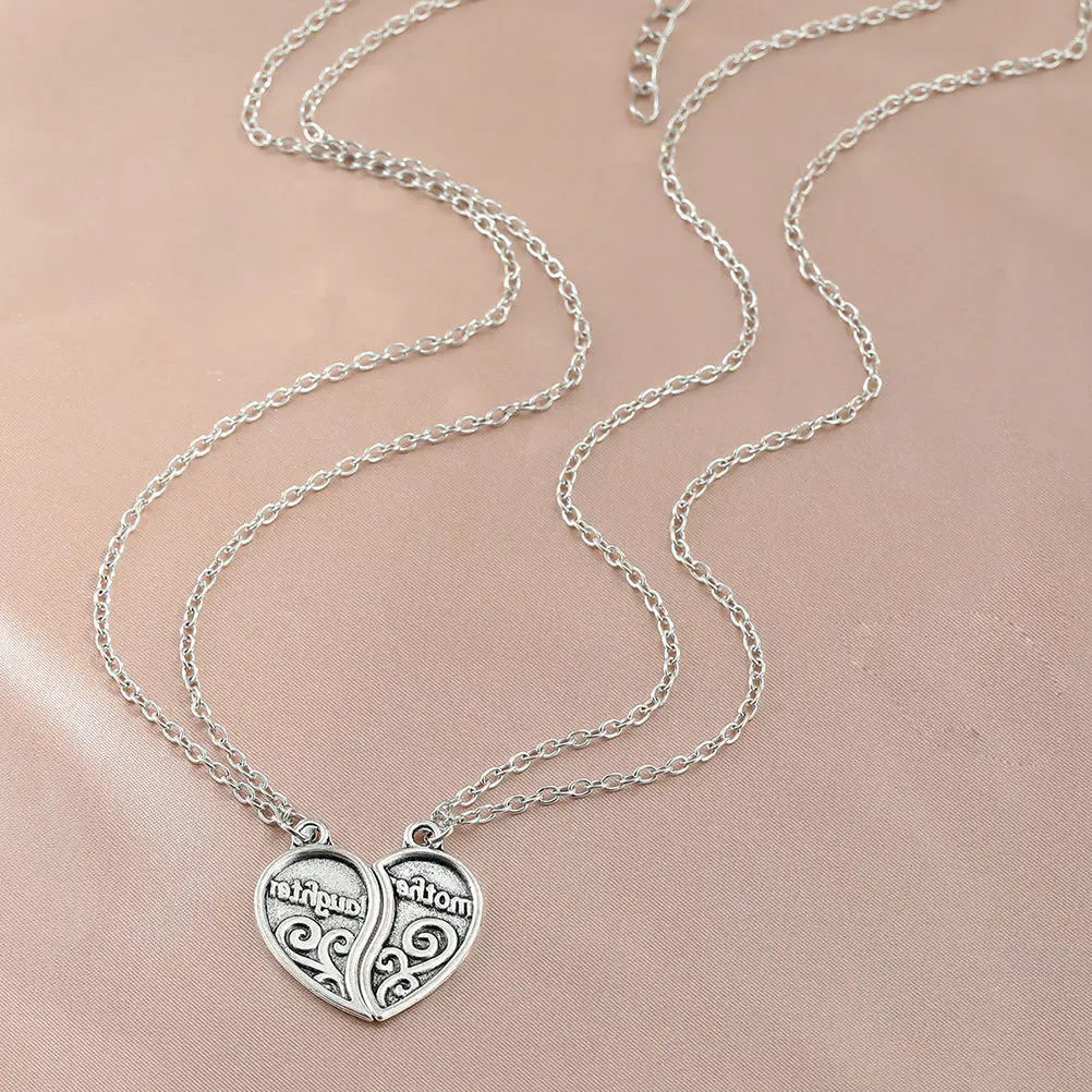 1Pair Heart Necklace Durable Alloy Mother Daughter Necklace Meaningful Mother's Day Jewelry Gift Mother Daughter Necklaces