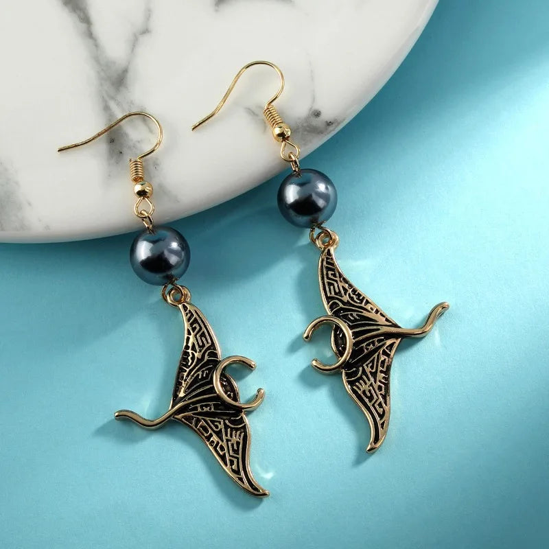 Retro Personality Black Oil Drop Devil Fish Earrings Hawaiian Wind Manta Ray Halloween Earrings