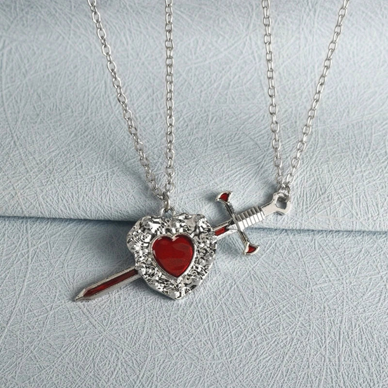 Beautiful Swords Heart Necklace for Women Fashionable Couple Jewelry Accessory H8WF