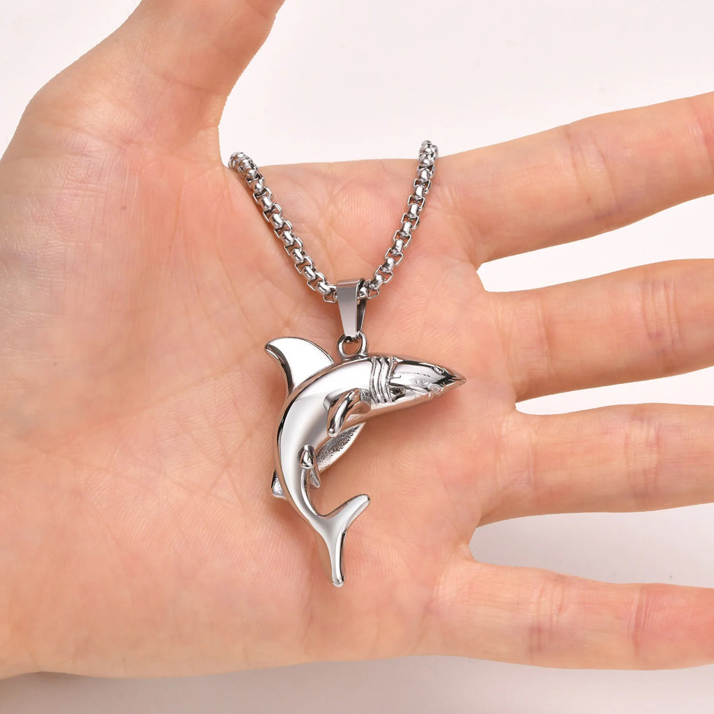 Vnox Stylish Shark Men Boys Necklaces,Rock Punk Animal Pendant Collar Jewelry with Stainless Steel Box Chain 50/55/60/70cm