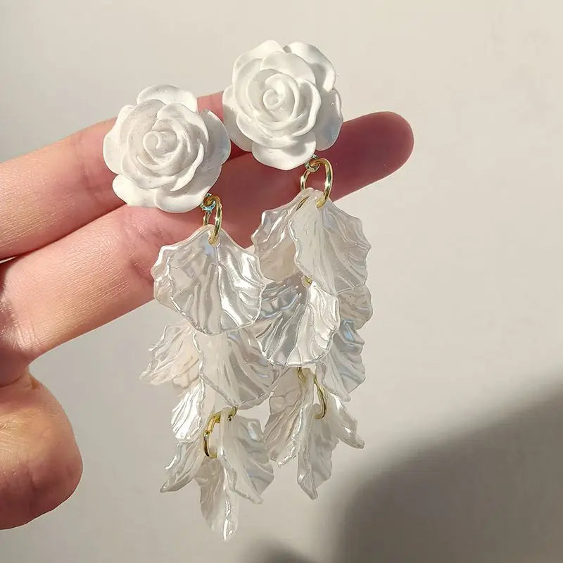 Flower Pearl Stud Earrings Korea Elegant Temperament White Color Petal Earrings for Women Wedding Party Jewelry Gifts