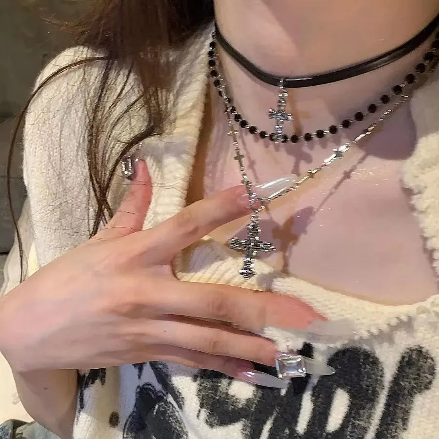 Punk Y2K Metal Cross Star Black Heart Pendant Multi Layer Bead Necklace For Women Men Vintage Gothic Charm Grunge Jewelry Gift