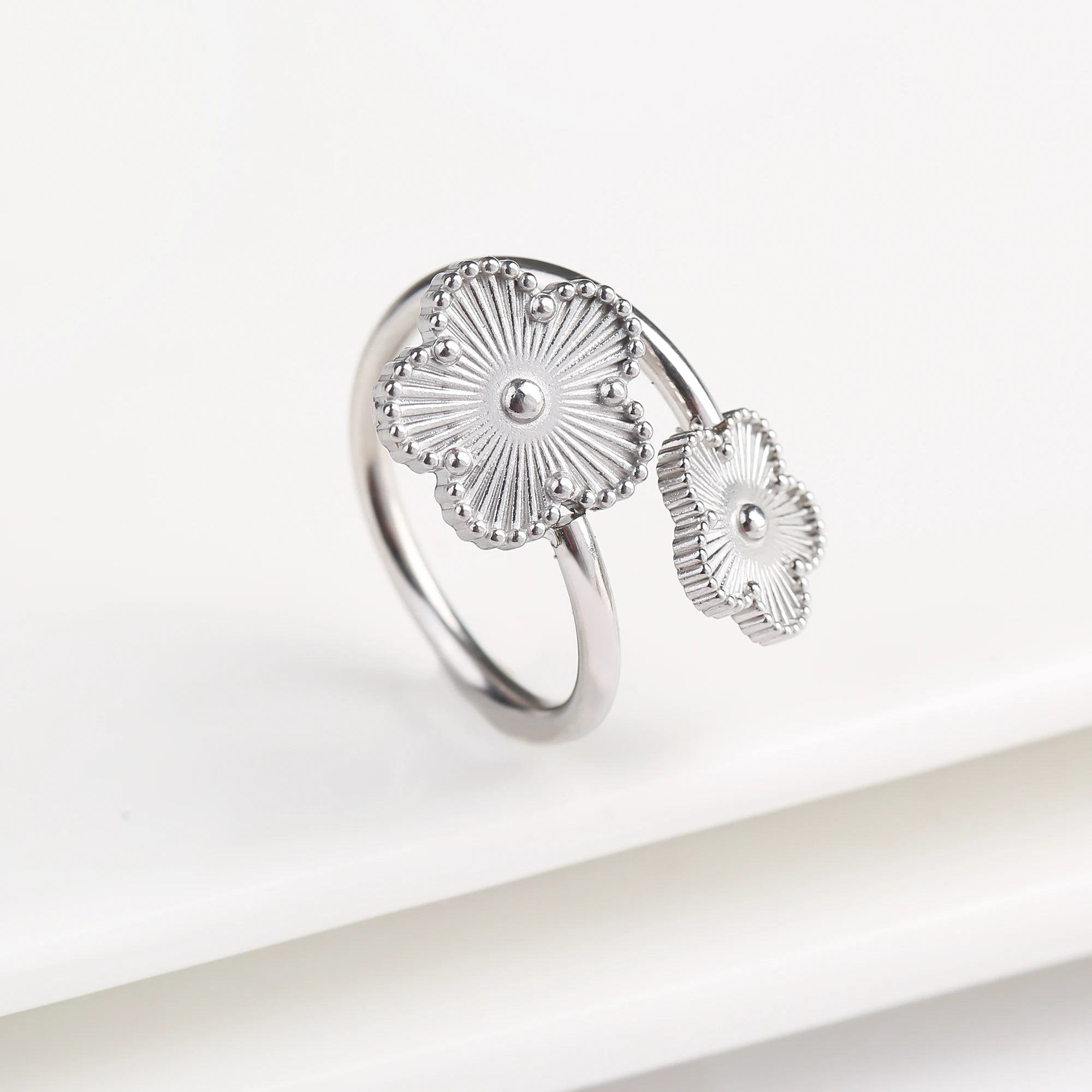 Adjustable Stainless Steel five-leaf Flower Opening Ring Fashion Women Plum Blossom Finger Jewelry Classic Party Gift Clover