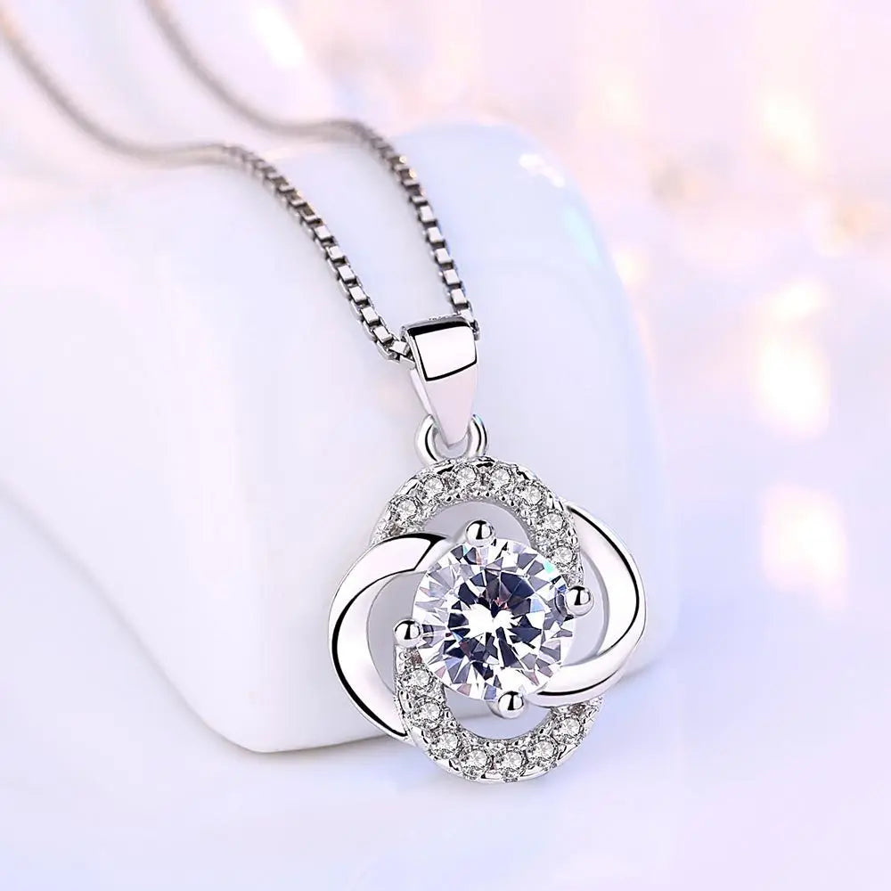 Women's Necklace 925 sterling silver Glowing Firefly Moon Heart Pendant necklace Fashion Day Valentine's Day jewelry gift