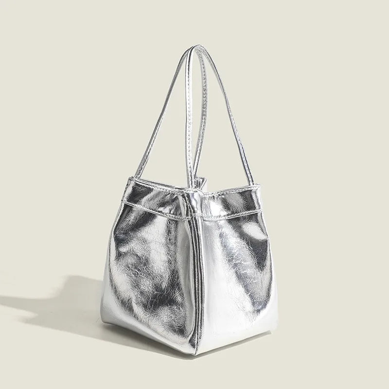 Silver bucket bag for women 2024 new fashionable and simple lunch box bag, niche western-style texture hand-held small bag
