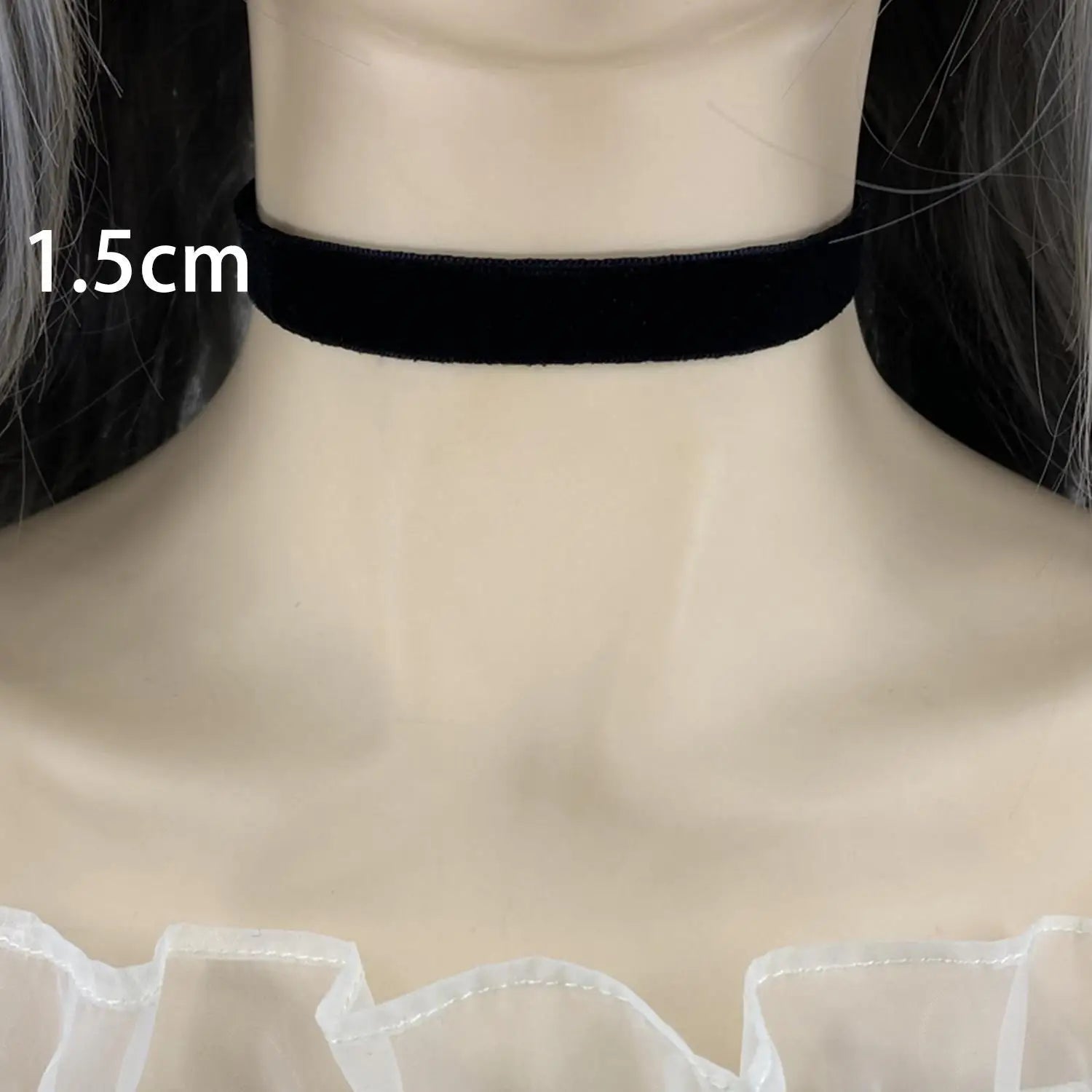 Fashion Sexy Punk Gothic Black Velvet Choker Necklaces Simple Vintage Clavicle Neck Chain Women Girls Party Jewelry Accessories