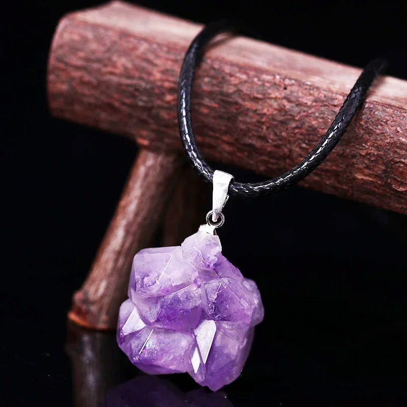 Natural Amethyst Irregular Rough Stone Pendant Clavicle Transparent Quartz Lady Fashion Jewelry Healing Lucky Necklace Gift