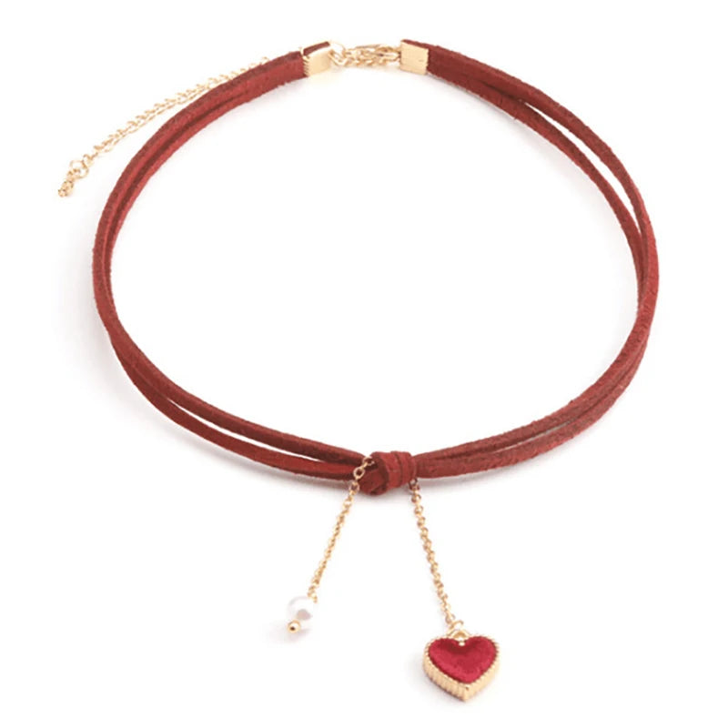 Classic Velvet Choker Necklace Heart Pendant Necklaces For Women Fashion Sweet Personality Pendant Jewelry Valentine's Gift