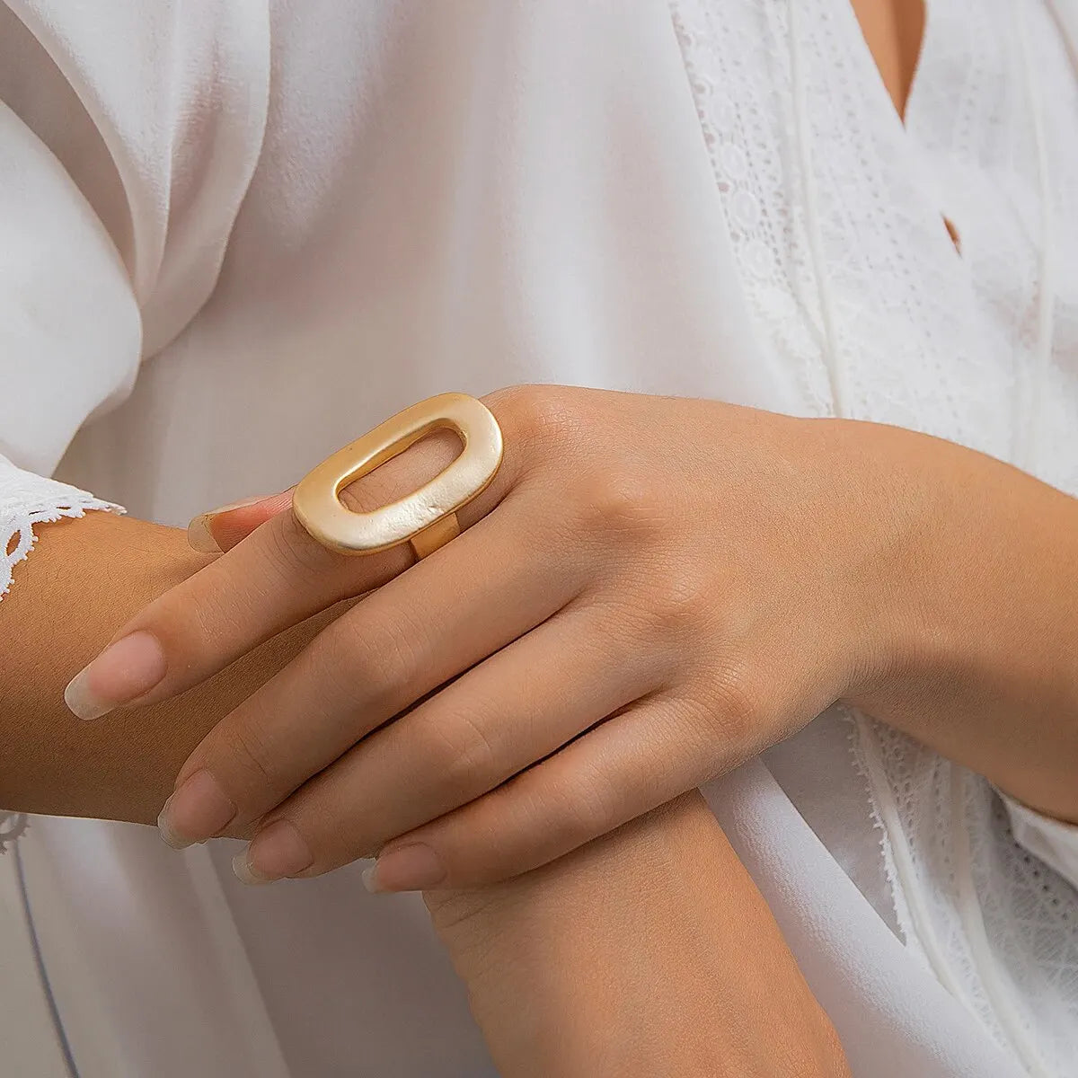 Exaggerated Big Hollow Out Geometric Oval Rings for Women Creative Adjustable Finger Matte Rings Fashion Statement Jewelry Girls