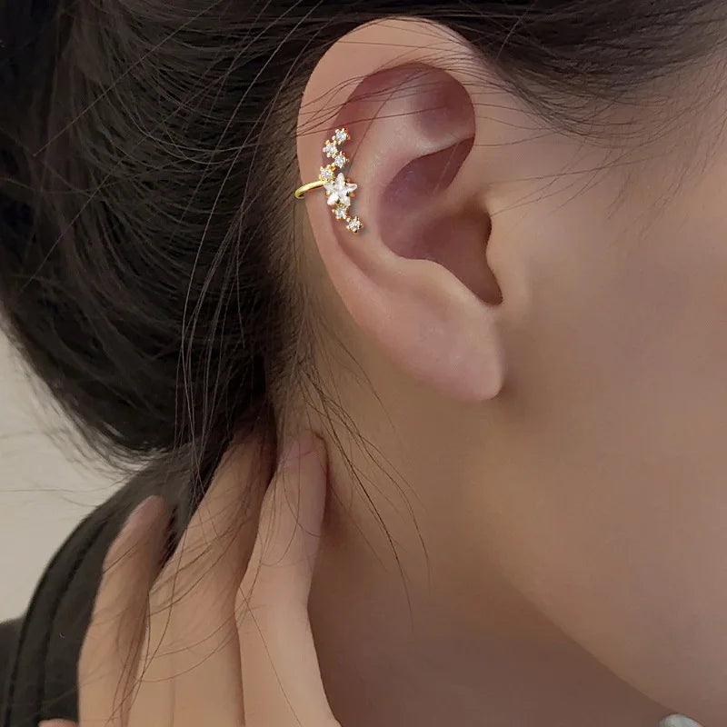 Korean Exquisite Zircon Star Ear Clip for Women Without Piercing Long Tassel Sweet Ear Cuff Clip Earrings Wedding Jewelry Gift