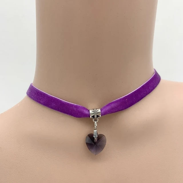 New Fashion Women Velvet Choker Heart Crystal Pendant Necklaces For Women Jewelry Female Black Ribbon Necklace Party Gift Collar