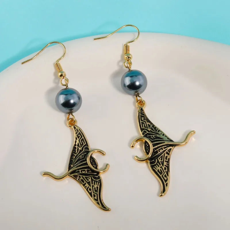 Retro Personality Black Oil Drop Devil Fish Earrings Hawaiian Wind Manta Ray Halloween Earrings