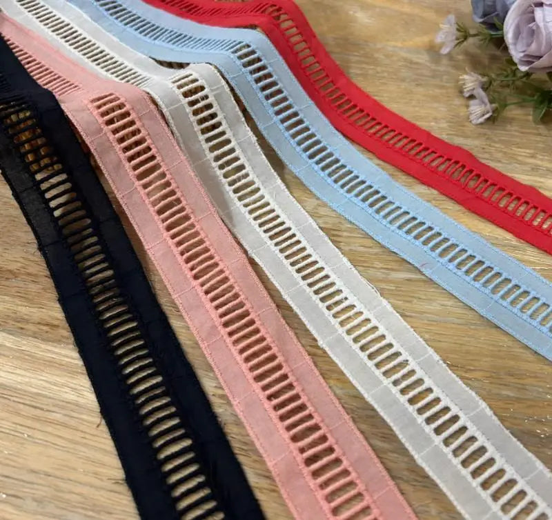Novelty 3 Meters Clothes Laciness Accessories High Quality Pink Blue Red Cotton Cloth Embroidery Lace Trim 3.3cm Width