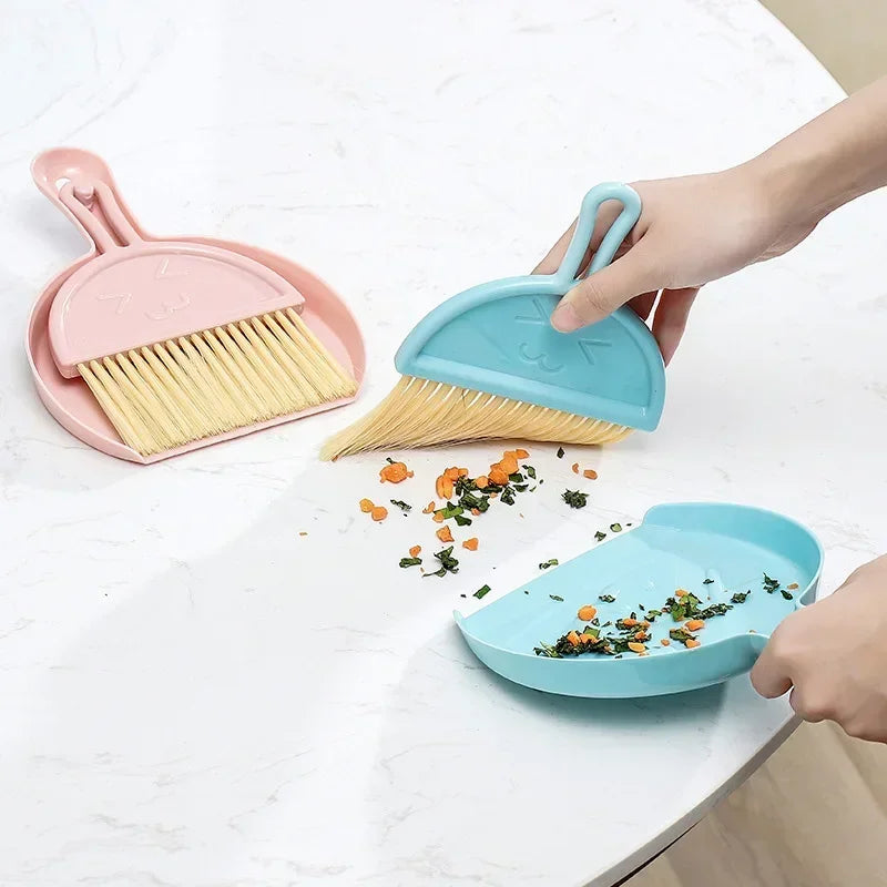 Household Desktop Mini Broom Keyboard Gap Cleaning Brush Small Broom Set with Dustpan Computer Debris Brush Home Cleaning Tools