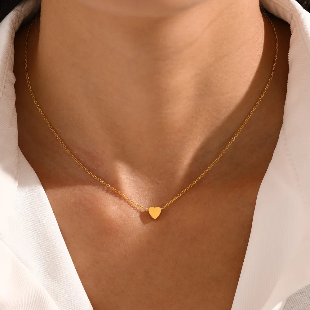 LUXUKISSKIDS Fashion Simple Heart Pendant Necklace for You Small Love Shape Stainless Steel Black Hearts Clavicle Choker Jewelry