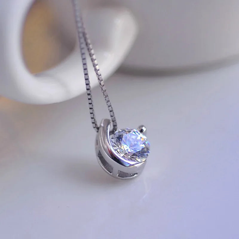 Women's Necklace 925 sterling silver Glowing Firefly Moon Heart Pendant necklace Fashion Day Valentine's Day jewelry gift